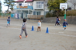 お兄さんとサッカーしたいな。