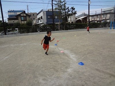 走る　渡す　走る