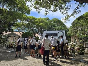 沖縄修学旅行２　ひめゆり祈念資料館